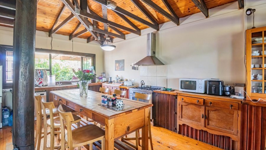 5 Bedroom Property for Sale in Lovemore Park Eastern Cape